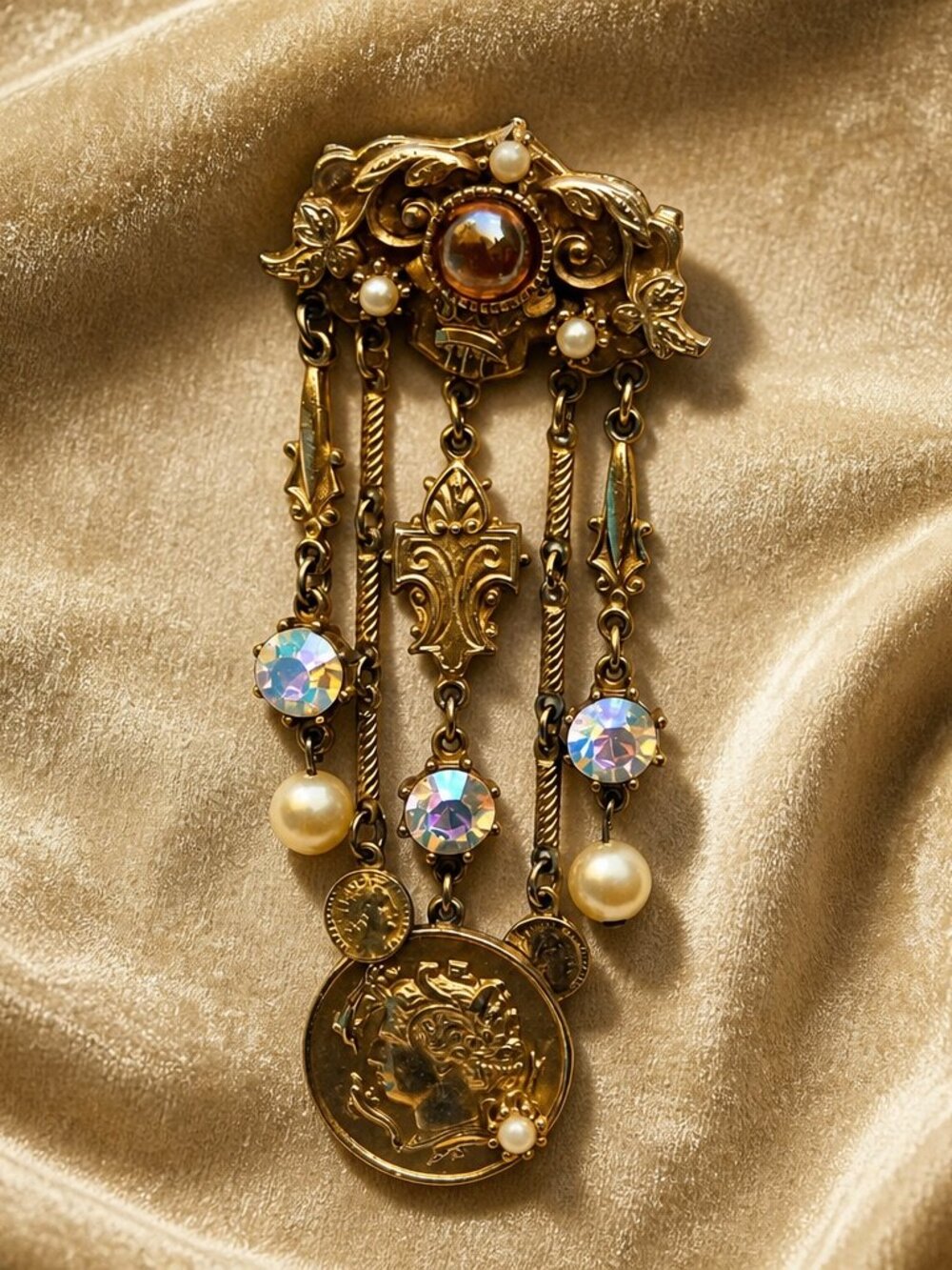 Vintage Gold Tone Brooch With Faux Pearls Rhinestones & Coin Motif Victorian Sty - Picture 2 of 9